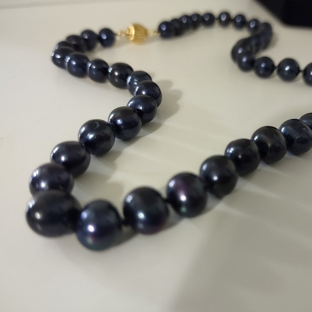 Black Freshwater Cultured Pearl Necklace